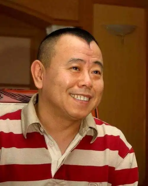 潘长江自曝财富惊人,67岁越活越"糊涂",钱多到花不完