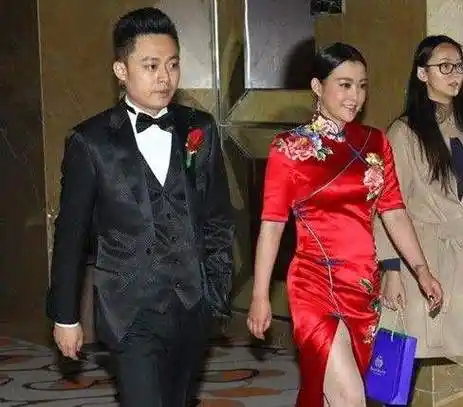 电影演员郝蕾现任老公是谁?她曾有过几段恋情结了几次婚?