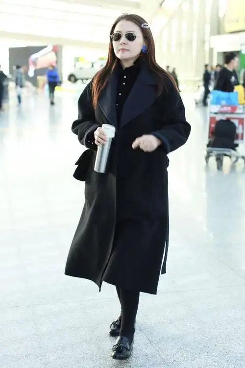 2019年11月26日,北京,热依扎机场街拍.