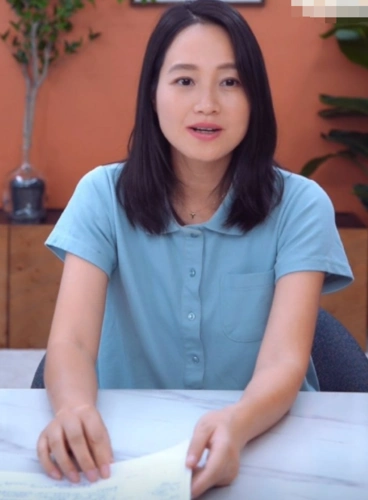 朱丹挺大孕肚直播带货显憔悴 获周一围接下班超甜