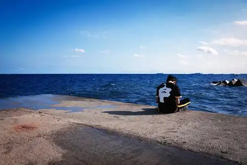 易烊千玺逍遥人生——易烊千玺蓄须照,五三带来的改变