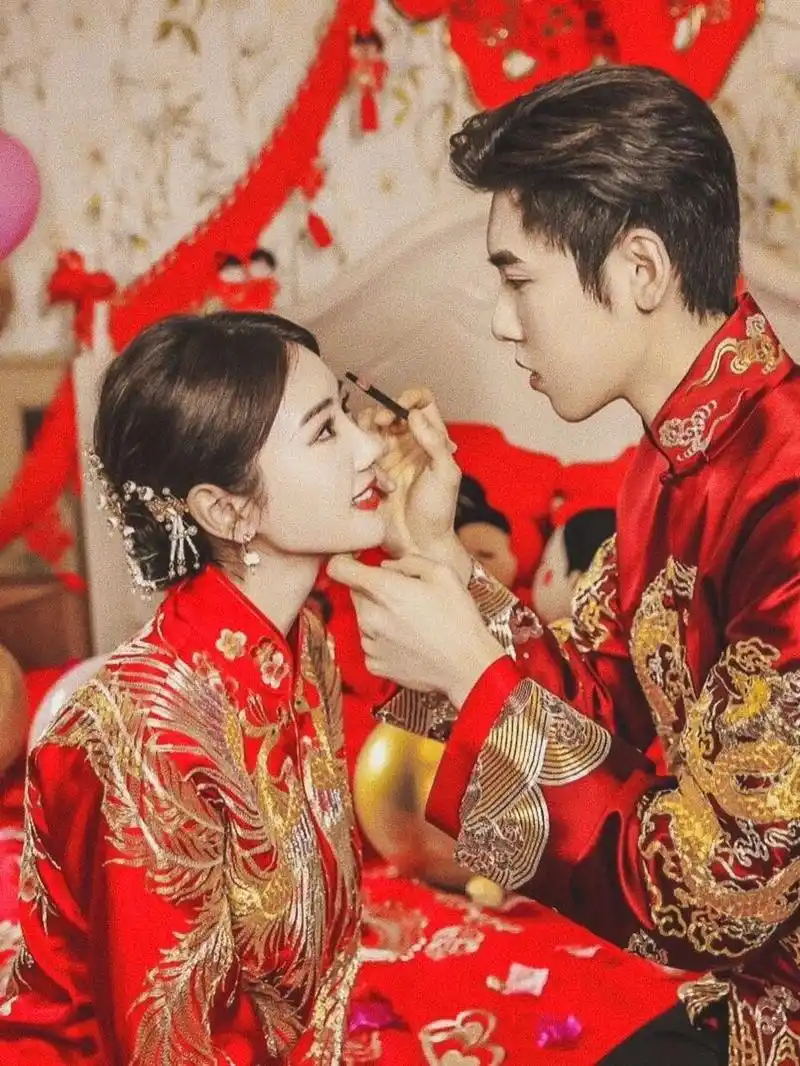 毛晓彤王子异中式婚礼结婚照 妈呀!想入非非给我甜没了!