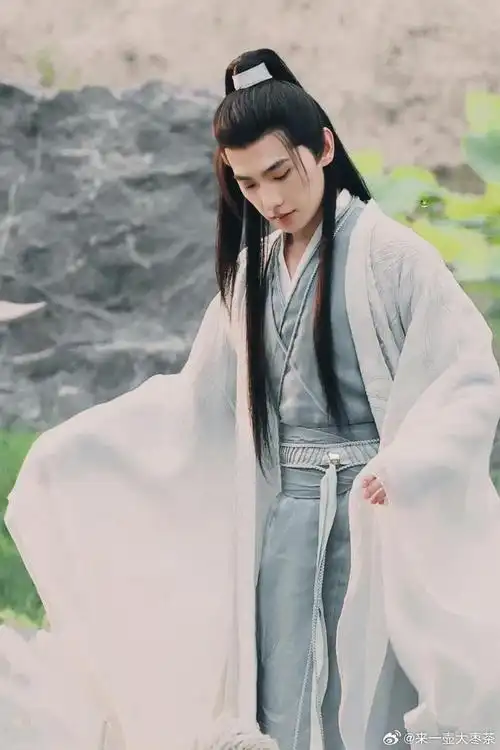 啊啊啊啊啊古装杨洋真的很好看我说!|杨洋|路透|韩立_新浪新闻