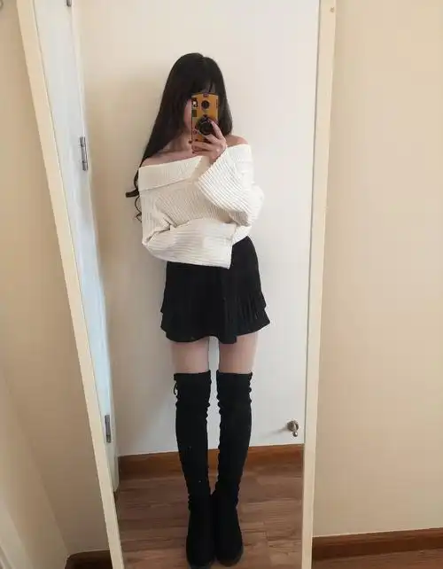 女生如何穿过膝靴好看