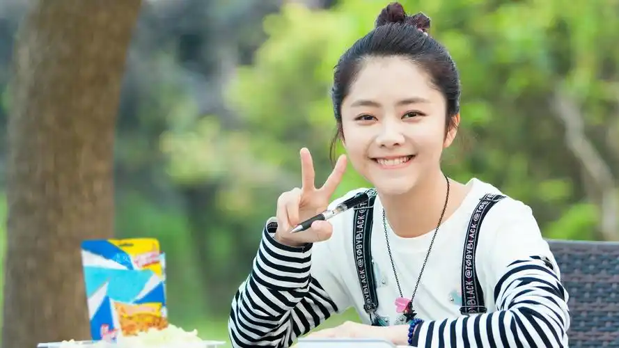 旋风少女2谭松韵壁纸