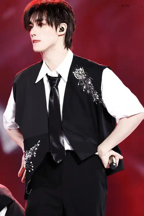 monster#    反差感95    @时代少年团-丁程鑫