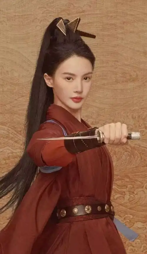 金晨疑似过度整容鼻尖嘴歪:超出戏