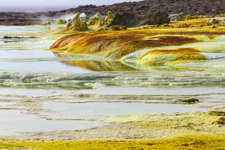 梦幻绮丽的硫磺湖旅拍