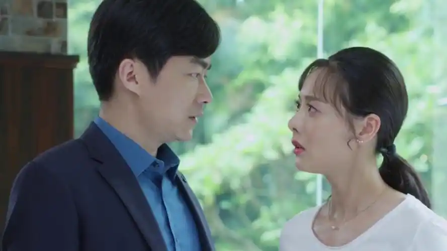 梅花儿香吴毅害梅花净身出户,现又给钱求心安,梅花的做法太赞