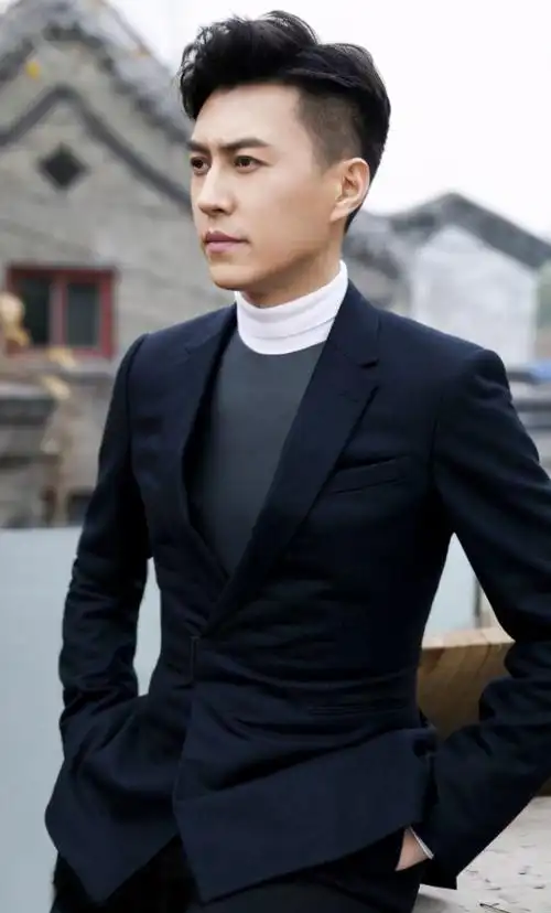 雷佳音和靳东,你站谁?