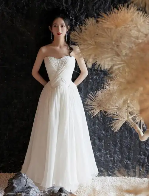 赵丽颖礼服穿搭,美如画!