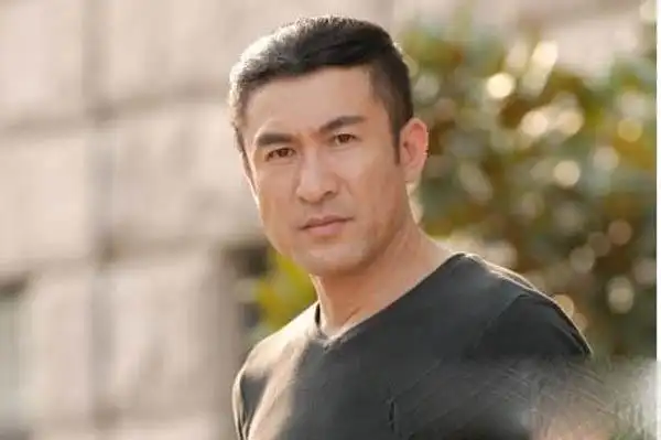 肖荣生,中国内地男演员,毕业于上海戏剧学院85级.