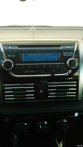 新威驰cd有人要吗?可以插光盘.插u盘.