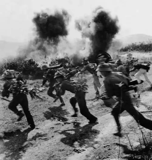 惨烈的法卡山战役边防军多个班排全员牺牲幸存者战后相拥而泣