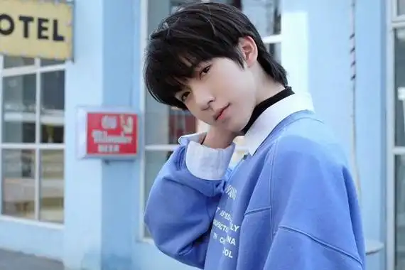 贺峻霖的生肖 - 生笑故