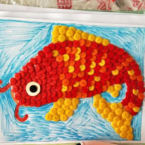 北马路小学纽扣粘贴画