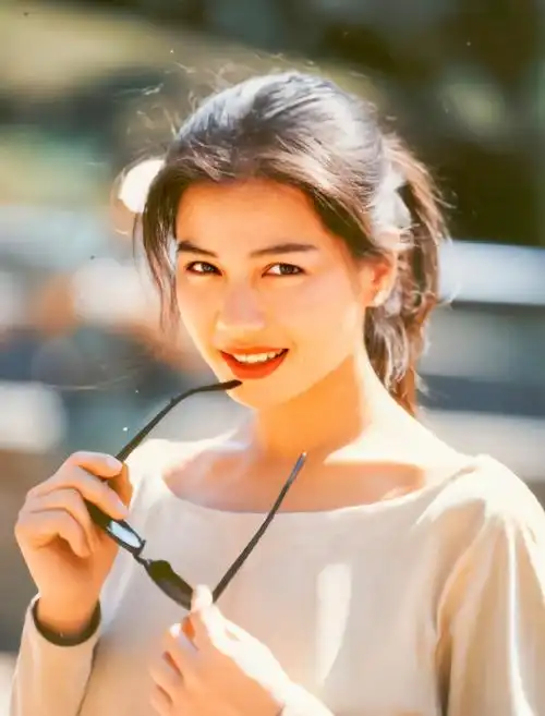 钟楚红和朱家鼎的凄美爱情:他带给我的,已经足够度过我的余生了_腾讯