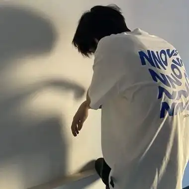 很霸气冷酷帅气真人又好看男生头像