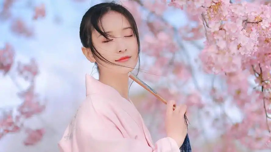 樱花树下的的美女图片-美女壁纸 - 壁纸家
