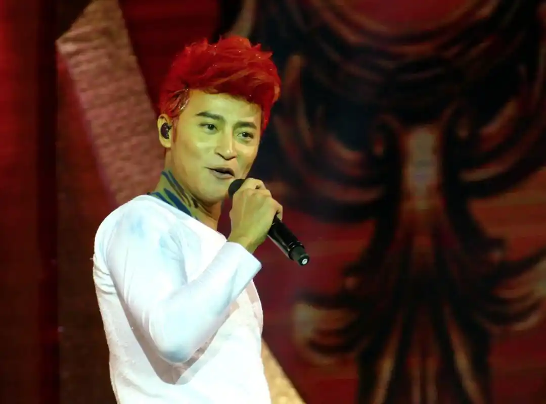 过去一年画风突变, 他原来还可以是这样的陈志朋!