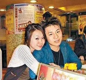 霍启仁与rebecca拍拖