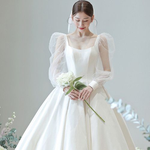 2021新款影楼婚纱摄影写真主题服装时尚泡泡袖复古缎面拖尾白礼服