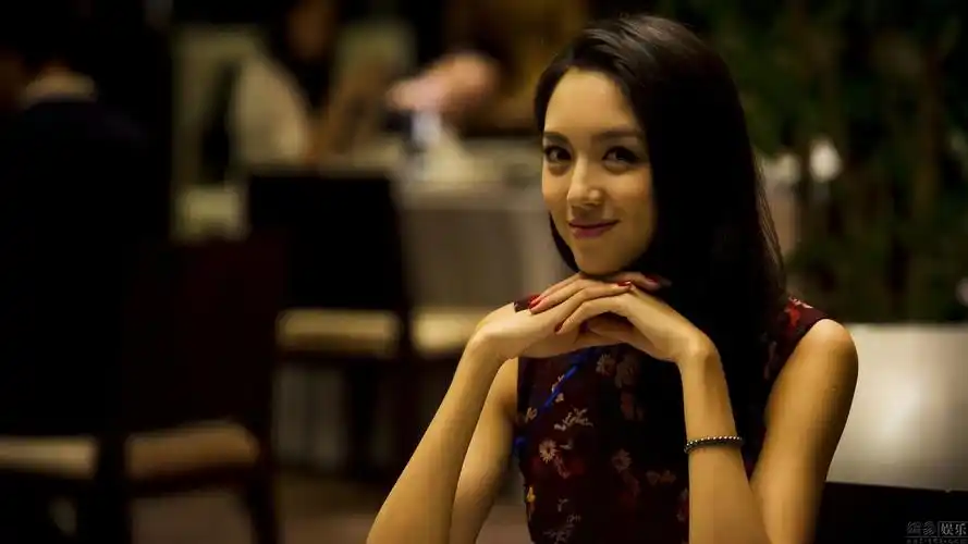 张梓琳15岁短发照曝光,意外撞脸韩星李东健,网友:果然天生丽质