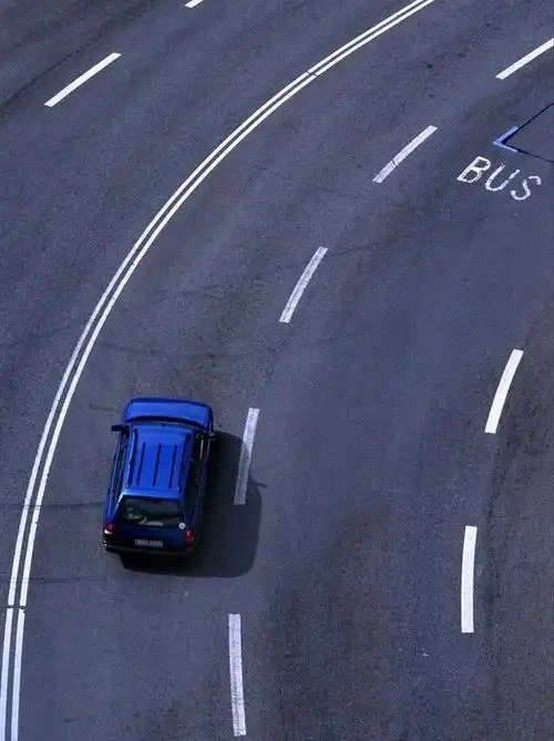 老司机谨记!车辆转弯时的四准则