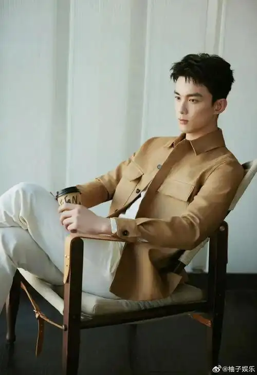 人气演员吴磊今日上海线下活动生图来啦人气好高啊