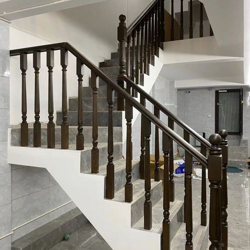 新中式胡桃色烤漆实木楼梯扶手阳台飘窗护栏室内栏杆现货楼梯立柱