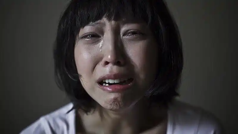 丈夫一次醉酒她废了他一条腿