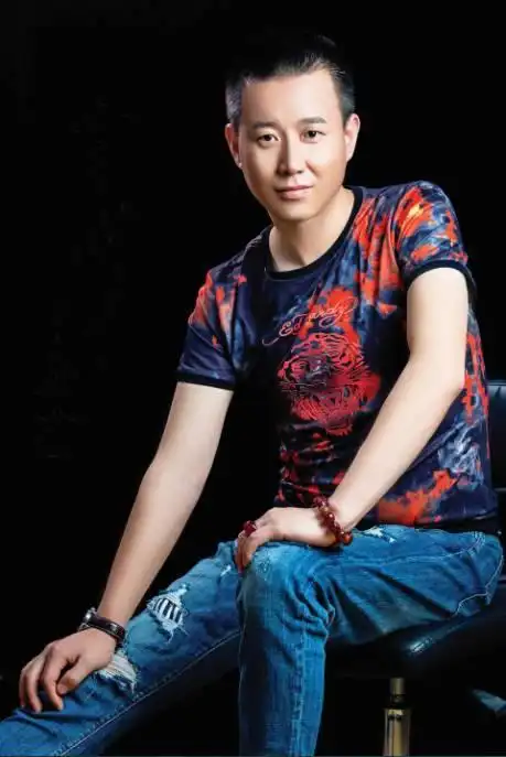 歌手刘建东的个人资料