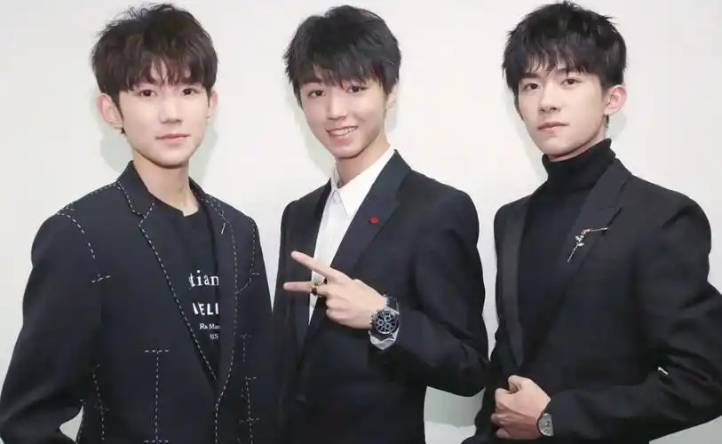 在tfboys成立之初,几乎所有人的目光都在王俊凯和王源的身上,而且公司