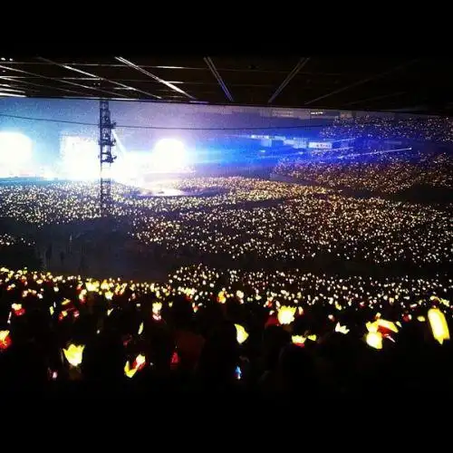 权志龙的皇冠到底叫皇冠海还是黄海冠