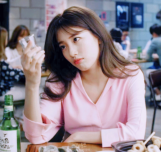 以上就是韩国酒文化和酒礼仪的内容啦,最后秀智美图镇楼.