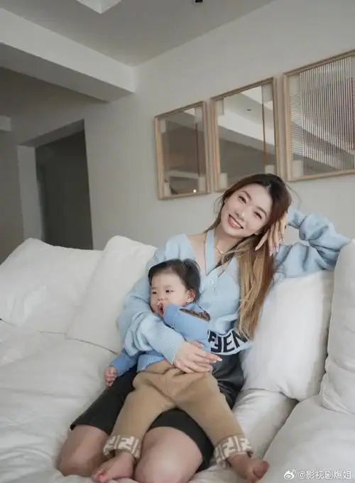 郑恺前女友程晓玥的家收拾得真干净整洁,一点也不像家有小朋友的!