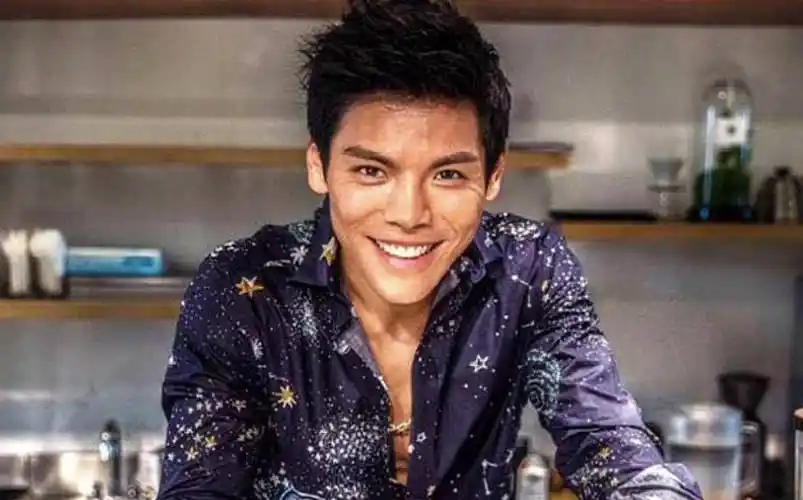 都是向华强的基因,丁佩的女儿和陈岚的儿子,差别好大_向佐_向佑_父母