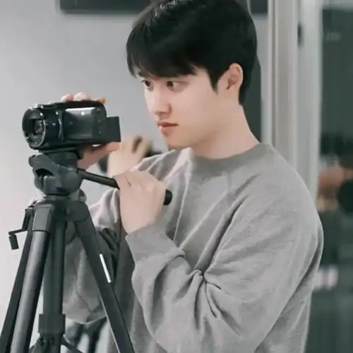 啊啊啊 被都暻秀萌化了 怎么可以这么可爱