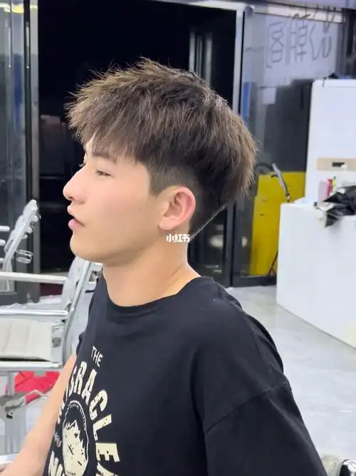 男生烟花烫摩根碎盖