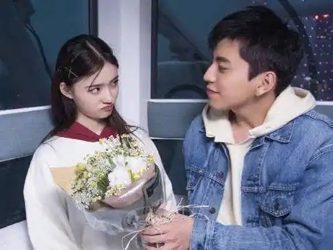 王大陆太"直男",节目中直问林允这种问题,网友:难怪没女朋友_小兄弟