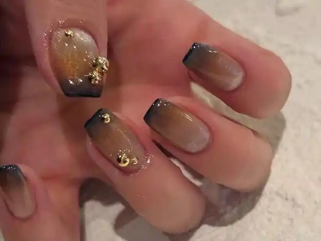 80某书爆火的ins风新年美甲快来抄作业