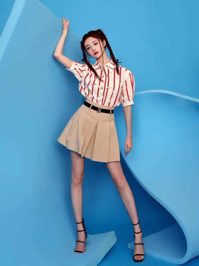 周洁琼夏天配凉高跟鞋 #周洁琼