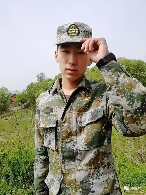 当兵前vs当兵后这里有兵哥哥们最想删除的照片