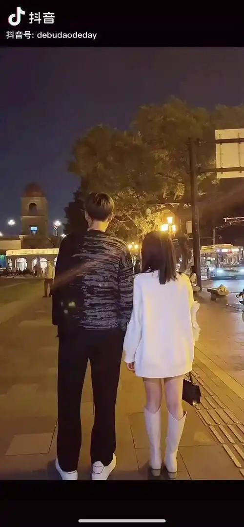 我说我147你们不相信我量身高你们说我尺子有问题找个180的弟弟拍视频