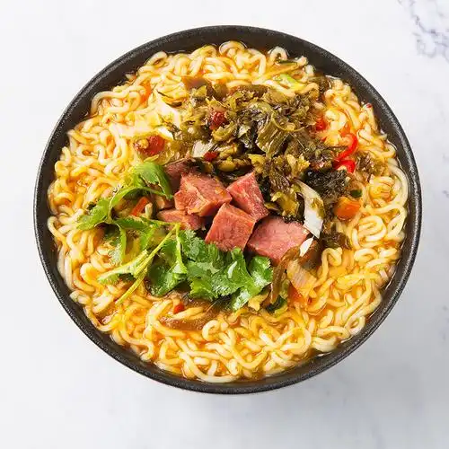 白象方便面精炖老坛酸菜牛肉面114g30袋整箱宿舍方便面