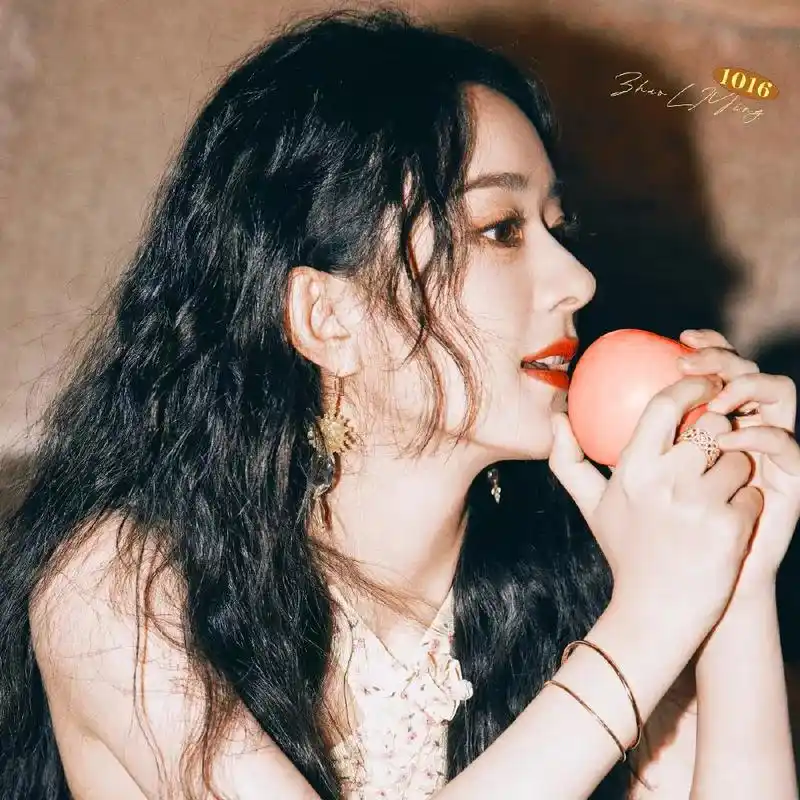 赵丽颖 #来比比谁的爱豆侧颜最好看 @赵丽颖 - 抖音