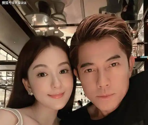 另外,还有网友评论称,方媛和郭富城确实很般配.