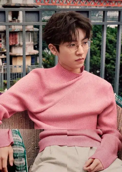 王俊凯 金丝眼镜