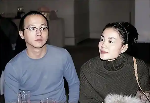 李敖直言王菲:高冷外表下,墨水不足显本质,真是让人大跌眼镜!