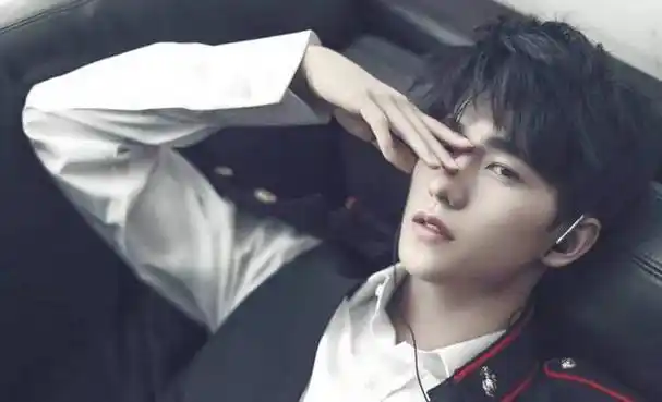 目不识丁德不配位娱乐圈脑袋空空的文盲明星凭什么走红